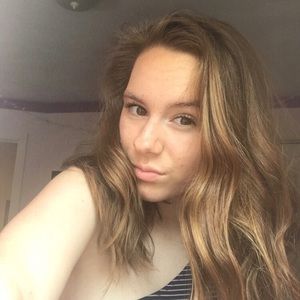 Meet your Posher, Julia